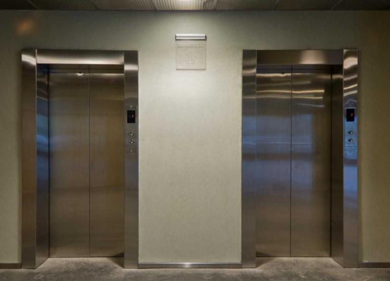 Кронос: Вид главного лифтового холла